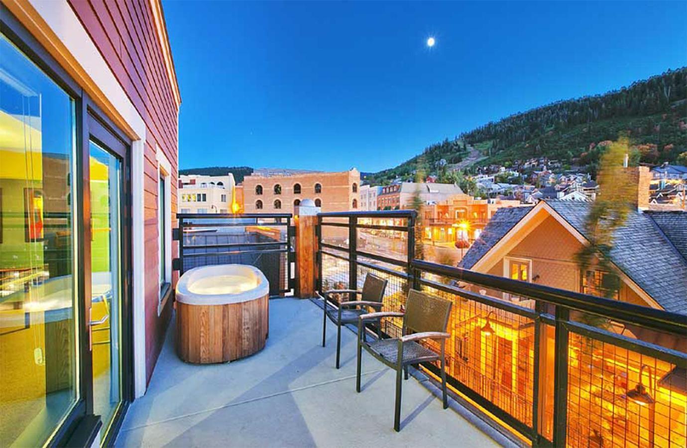 Main & Sky Villa Park City Kültér fotó