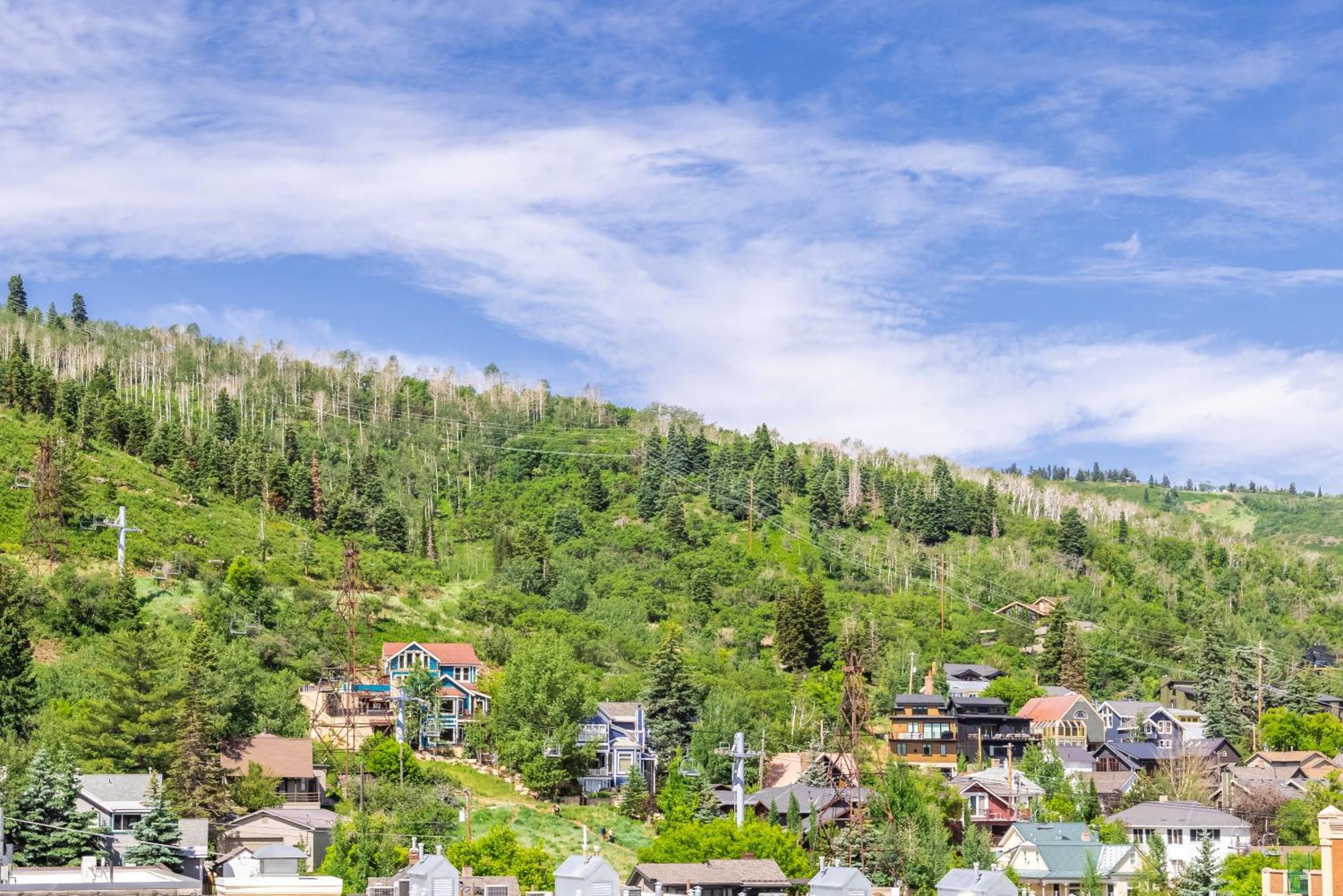 Main & Sky Villa Park City Kültér fotó